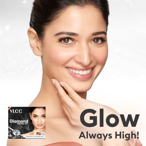 VLCC Diamond Facial Kit - 60g | Skin purifying with Parlour Glow | Improves Skin Elasticity, Brightens and Lightens Patchy Damaged Skin | With Colloidal Diamond, Jojoba Oil, Olive Oil & Aloe Vera. from VLCC