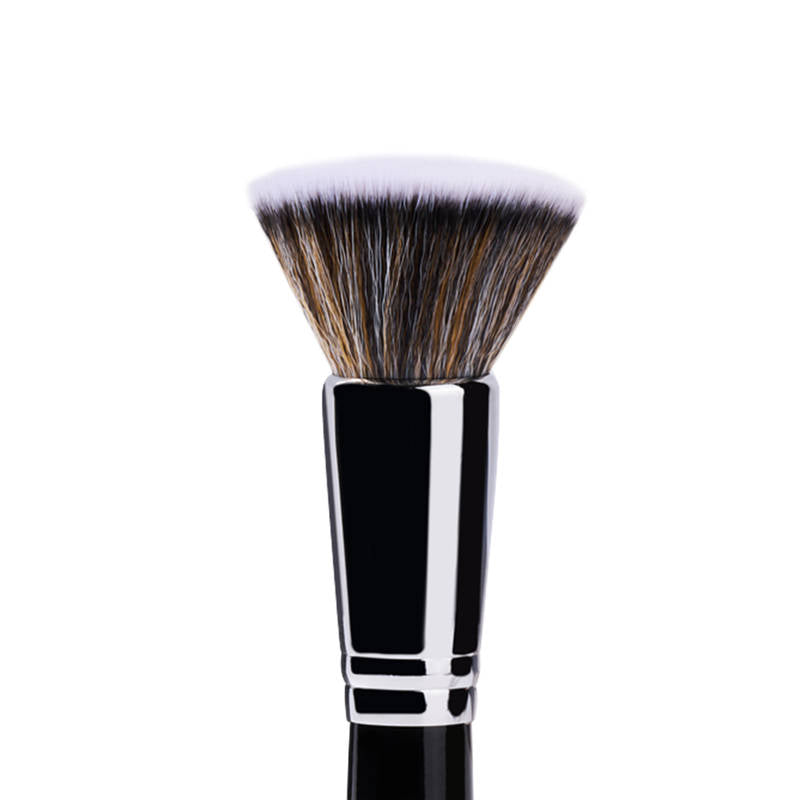 PAC Studio HD Liquid Foundation - 1.9 with Blending Foundation Brush