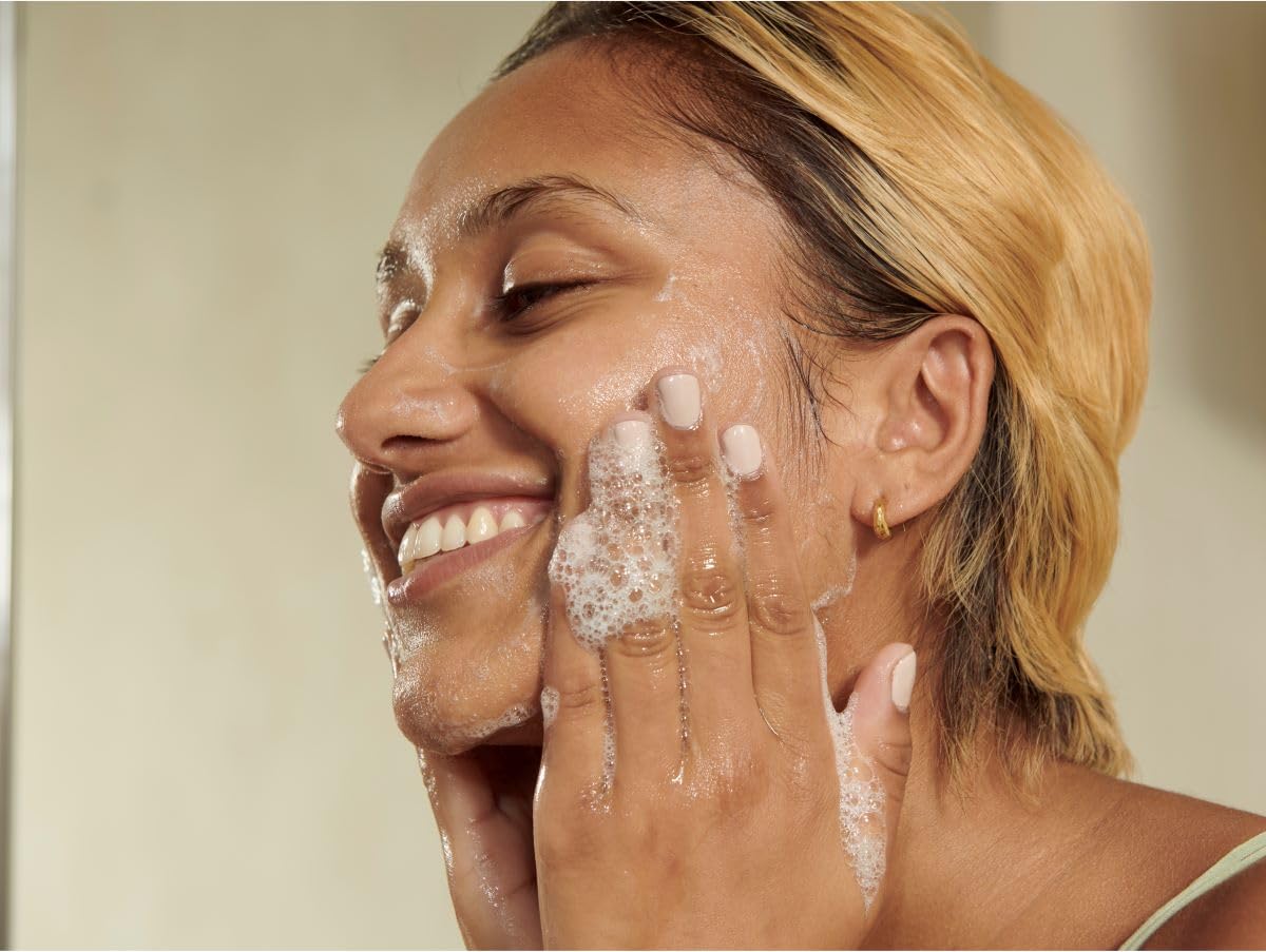 The Body Shop Vegan Seaweed Cleansing Facial Wash, 125 Ml  from The Body Shop