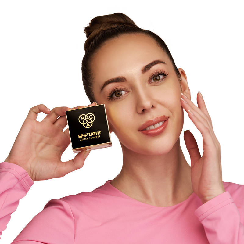 PAC Spotlight Loose Powder - Ultra Fine Lightweight Formula, Blurs Lines & Controls Shine
