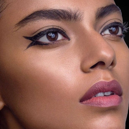 SUGAR Cosmetics - Born To Wing - Gel Eyeliner - 01 Blackmagic Woman (Matte Finish) - Gel Eyeliner Waterproof with Brush - Smudgeproof- Lasts Up to 12 hours eyes from Sugar